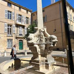 Fountain of the 4 dolphins