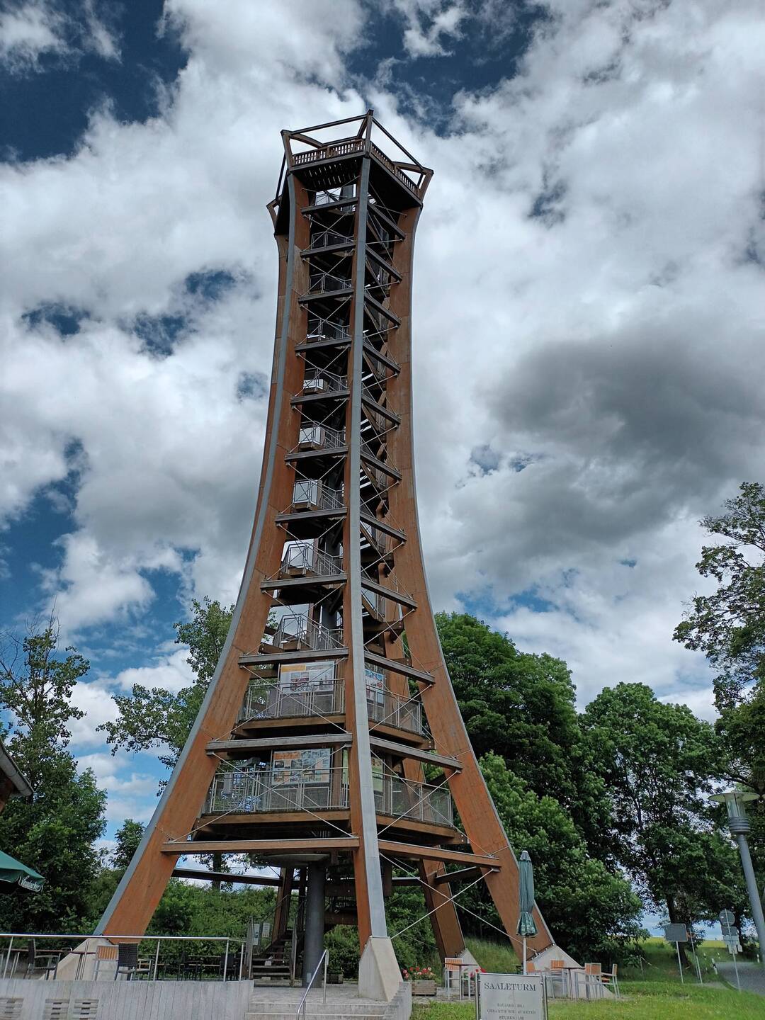 Saaleturm mit 192 Treppen zur Aussicht