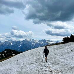 Einige Schneefelder musste wir umgehen, andere waren passierbar, sodass..