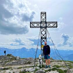 ..der Gipfel des Kasbergs erklommen werden konnte.