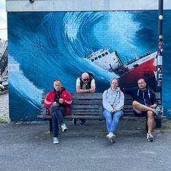 Am Wasser, die Alten im Blick