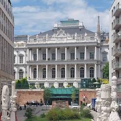 This Platz (Square) in memory of the founder of the Jewish Zionist Movement