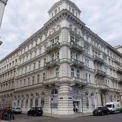 This District of Vienna had a height limit of 5 stories, so every building had a similar height