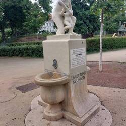 Water fountains like this are found throughout the Park