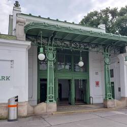 The largest and most well known and visited park in Vienna
