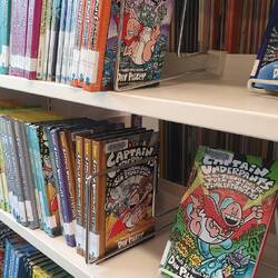 Mr. Underpants gabs in der Bib der amerikanischen Grundschule in Japan 😀 absolut abstoßende Idee!