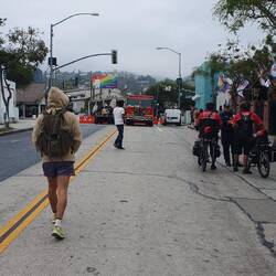 Abends machen wir einen kleinen Abstecher nach West Hollywood, wo ein Pride Festival stattfindet.