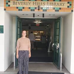 Am nächsten Tag fahren wir mit Don durch Beverly Hills und halten an der fancy Bibo.