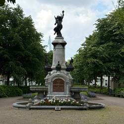 Zu Ehren Königin Wilhelmina