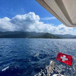 Mit viel achterlichem Wind back to Skiathos Bay