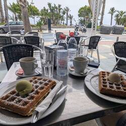 Waffeln im Café Jamaika