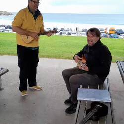 Ukulele-Unterricht am Bondi Beach