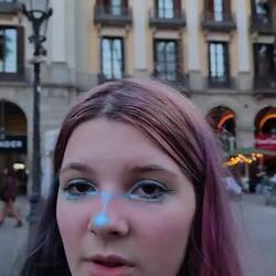 Plaça Reial - Gaudi made the lamps
