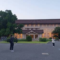 Beliebtes Fotomotiv": das TNM bei Abendlicht.