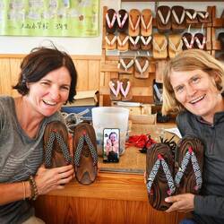 Unsere eigenen Getas und Mao im Handy aus Georgien zugeschaltet.