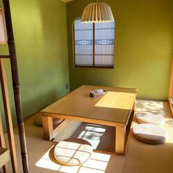 Brezieh Cafe private room