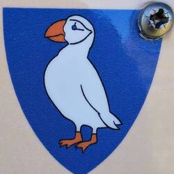 Das Wappen der Kommune Væroy