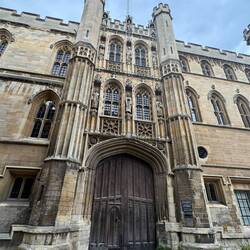 Cool sandstone architecture - every head was different
