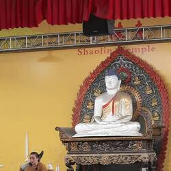 Im Kloster zeigen die Mönche Ihre Skills...