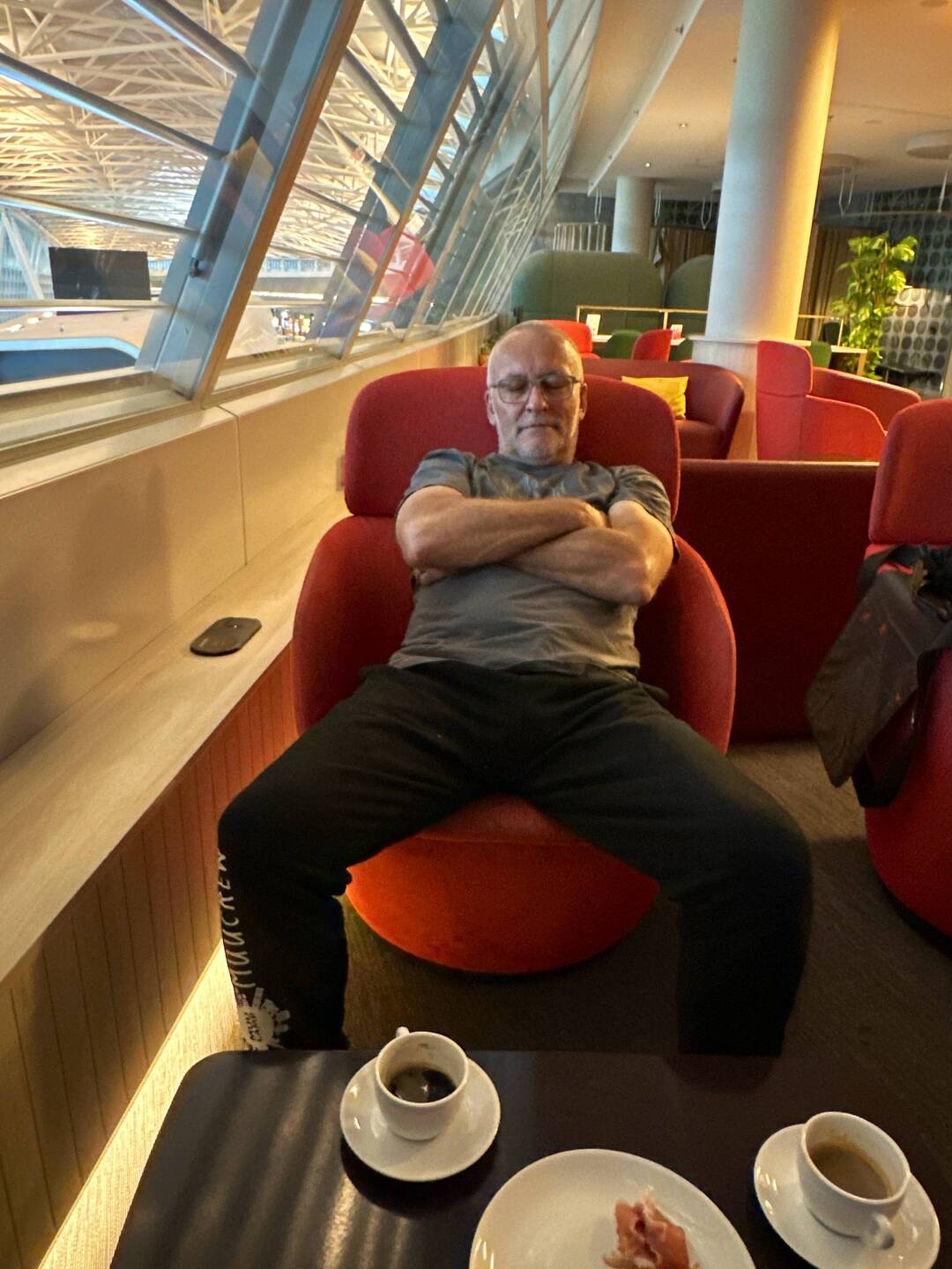 glaub fascht, er isch nachli müed 🫣