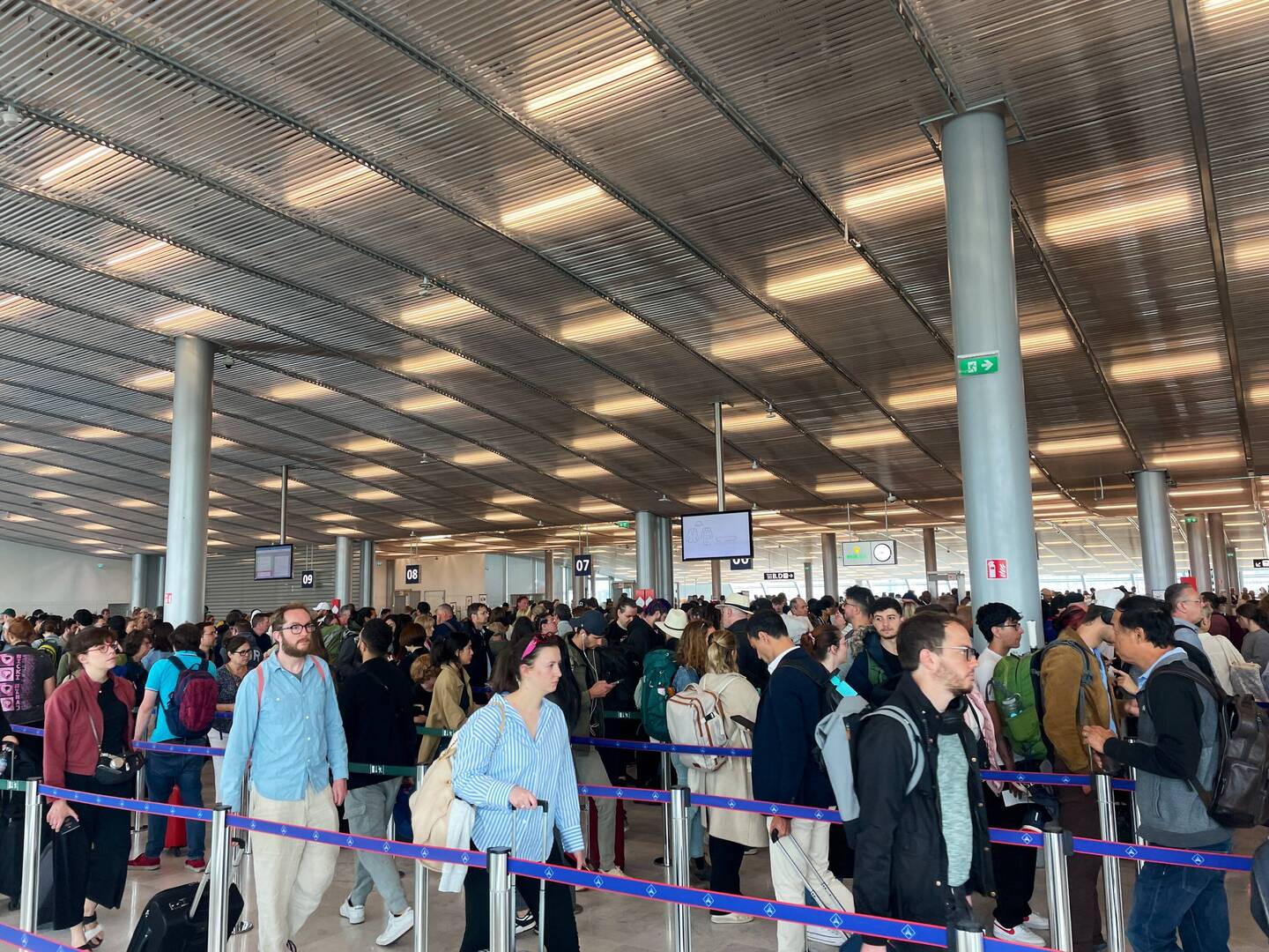 wämmer sich nöd getraut d'Business Line z'näh, dänn muemer halt ahstah 🤣🤣🤣