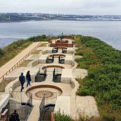 Ehemalige Geschützstellung mit Blick auf Brest (Militärhafen)