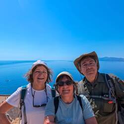 En montant vers la citadelle de Monemvesia.
