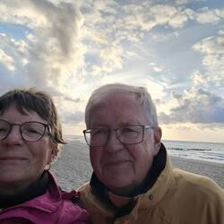Nach einem total verregneten Tag runter zum Strand zum Sonnenuntergang