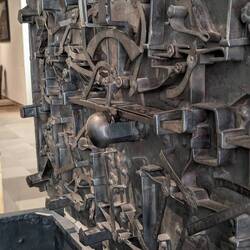 Kist met tof slot, stond model voor gringotts deur en moodie's hutkoffer