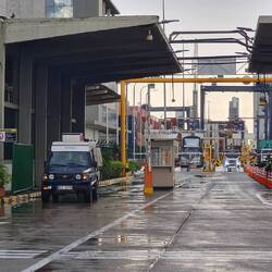 Endlich! Grobi darf den Hafen verlassen.