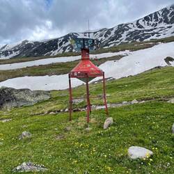 Blitzableiter neben dem Wanderweg