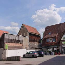 Hirschberg, in the middle is a hops or tobacco drying building.
