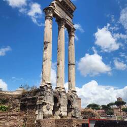 What's left of the temple for Castor and Pollux