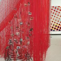 Modernes Kunstmuseum, das Schiff als erstes Medium zur Vernetzung der Welt.