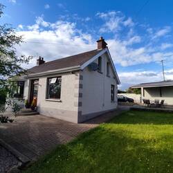 Cottage mit Terrasse (hinten rechts 😉).