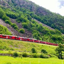 Unterwegs parallel zum Bernina Express