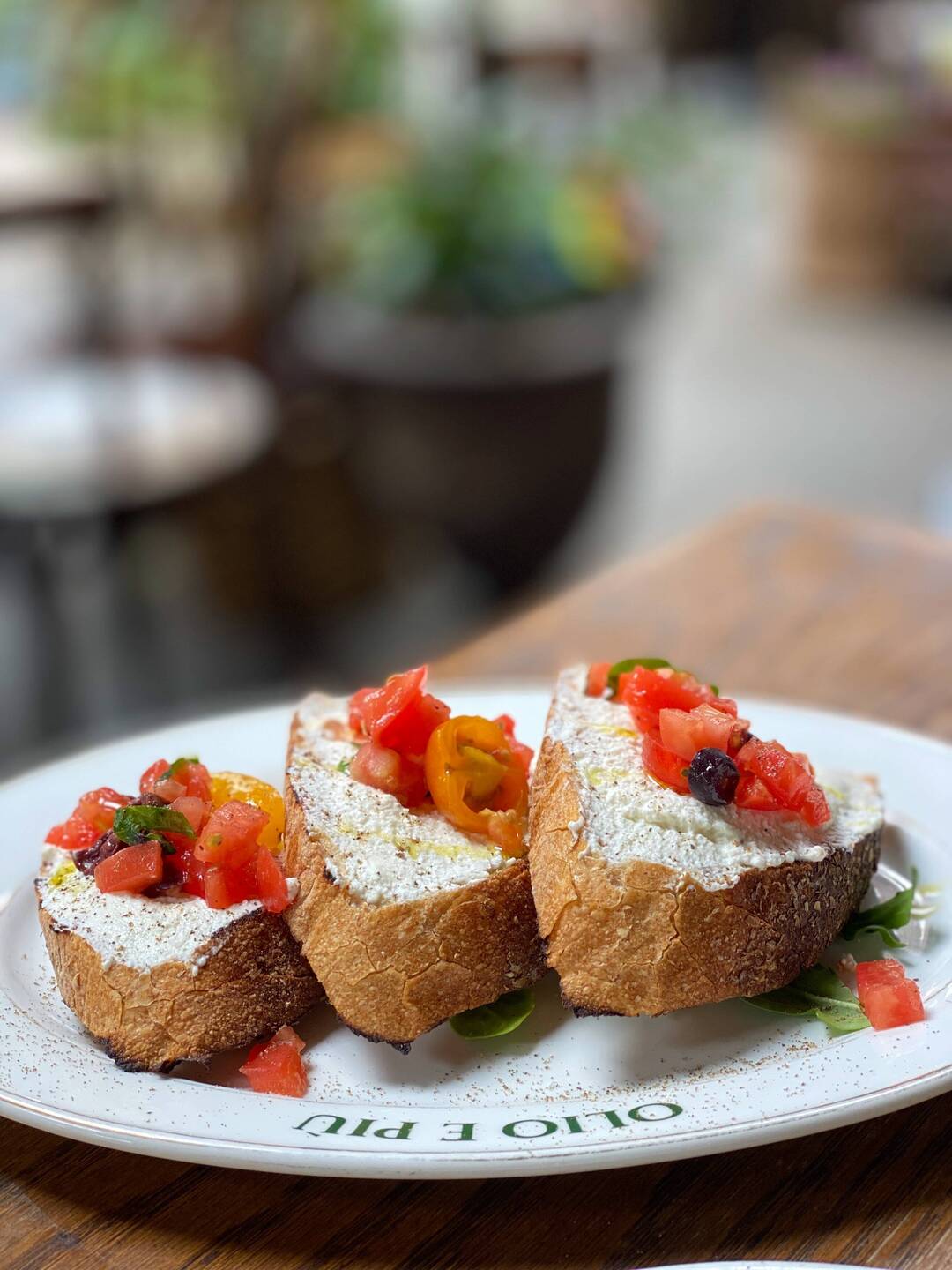 Bruschetta Tricolore