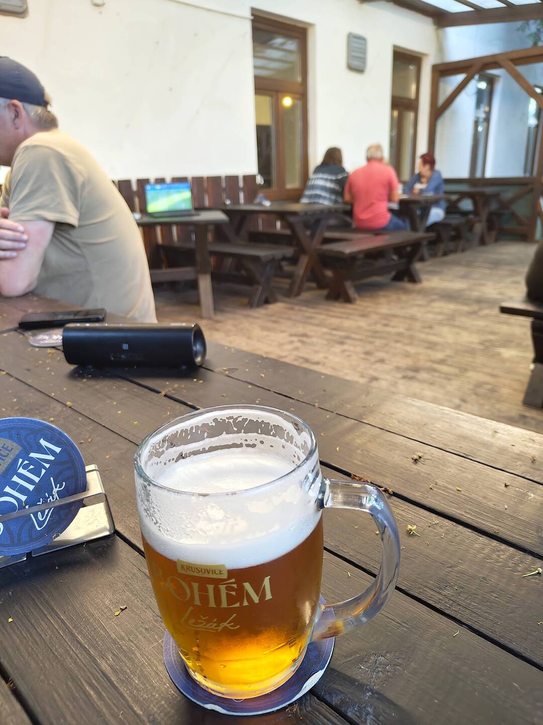 Public Viewing in Tschechien...zum Glück habe ich eine gute Brille von OPTIK STARK dabei!😁