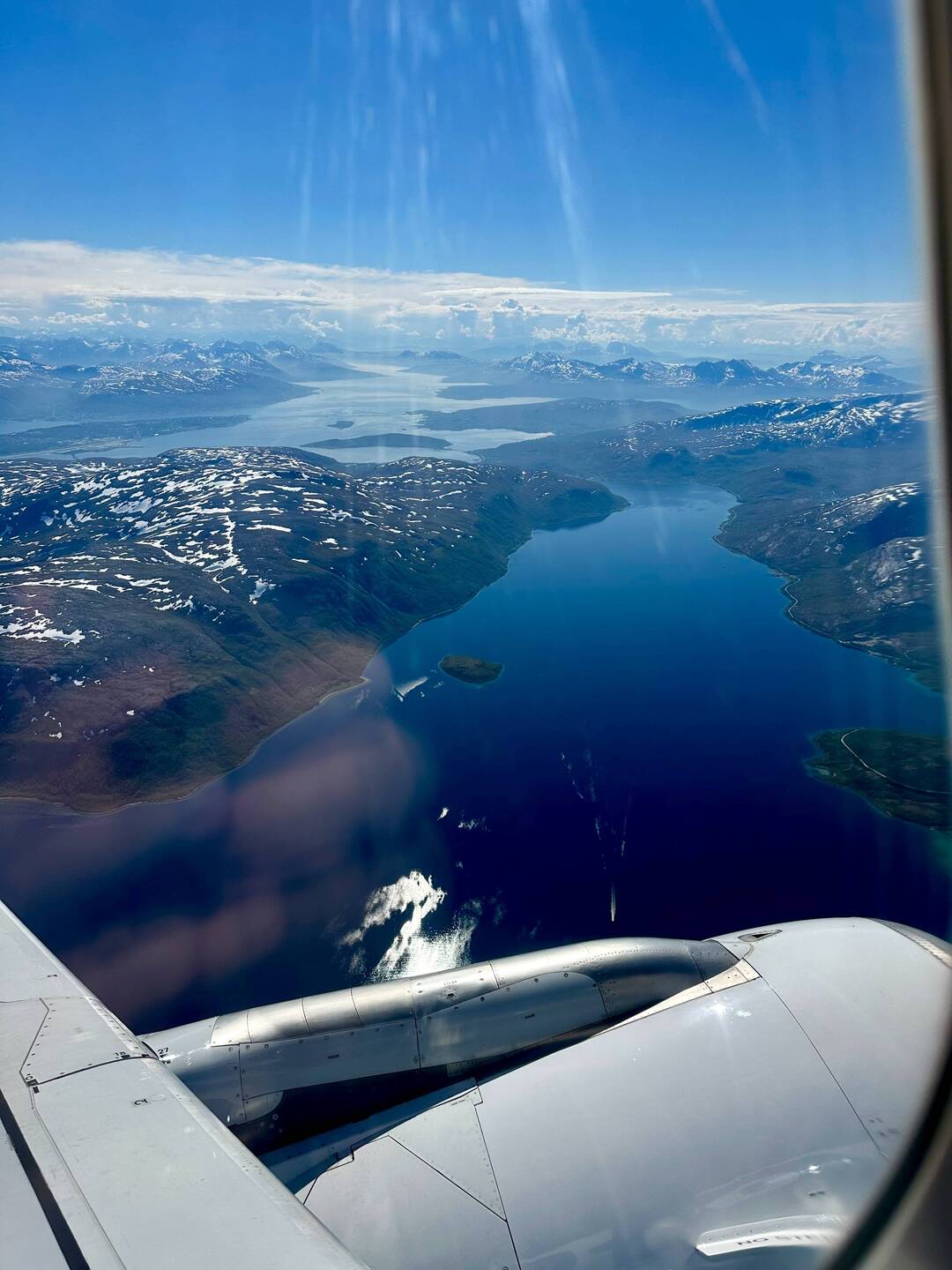 Kurz nach dem Abflug (oben links ist Tromsø auf der kleinen Insel)