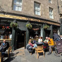 Found a nice little pub to sample a couple of drops