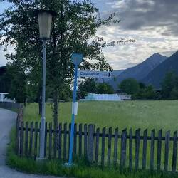 Gassen sind Strassen - Plätze sind Gassen - verkehrte Welt hier … 🤔