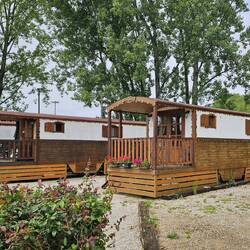 Mietunterkünfte auf dem Platz