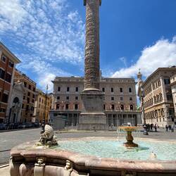 Colonna di Marco Aurelio, second century coloumn honouring Marcus Aurelius' victories