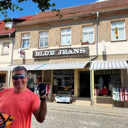 Yeah, 2 Jeans gefunden!