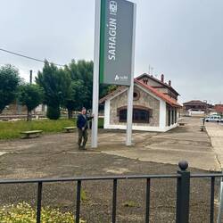 The train station in Sahagun immortalized in the Calm sleep story