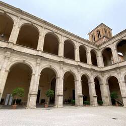 Porticos from the 1500s