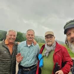 Männergruppe aus Mannheim!🤣 Seit 19 Jahren jeden Mittwoch miteinander unterwegs. Cool!