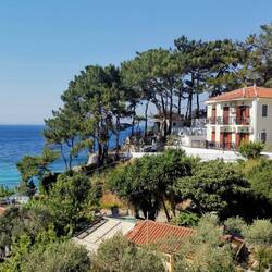 Beautiful located - 2**Hotel Lemonakia!