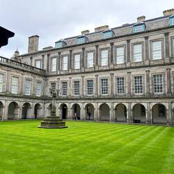 Interno palazzo Reale