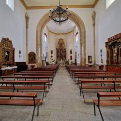 Nach einem Käffchen sen Stempel in der Kirche holen, Puebla de Sancho Pérez
